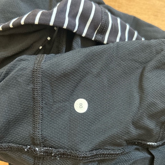Lululemon Tame Me Tank - Picture 4 of 4